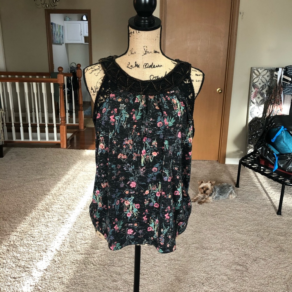 Gimmicks tank blouse